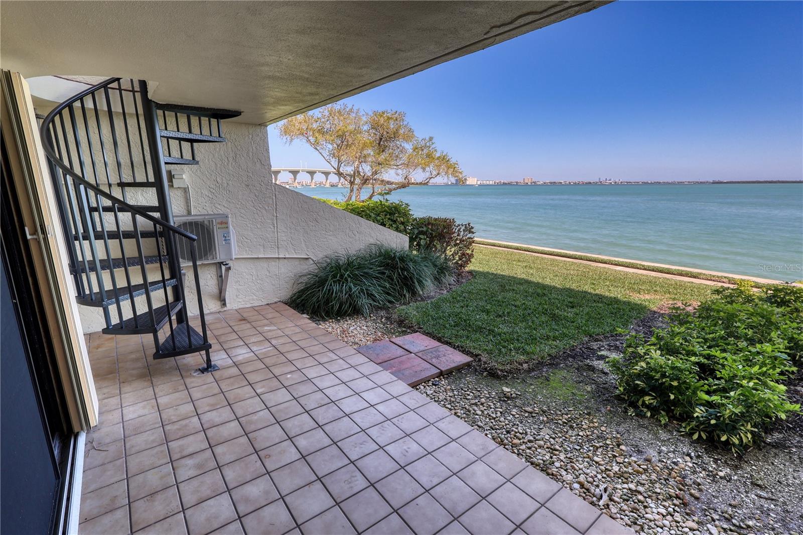 Image 10 of 54 For 131 1st Street E 102