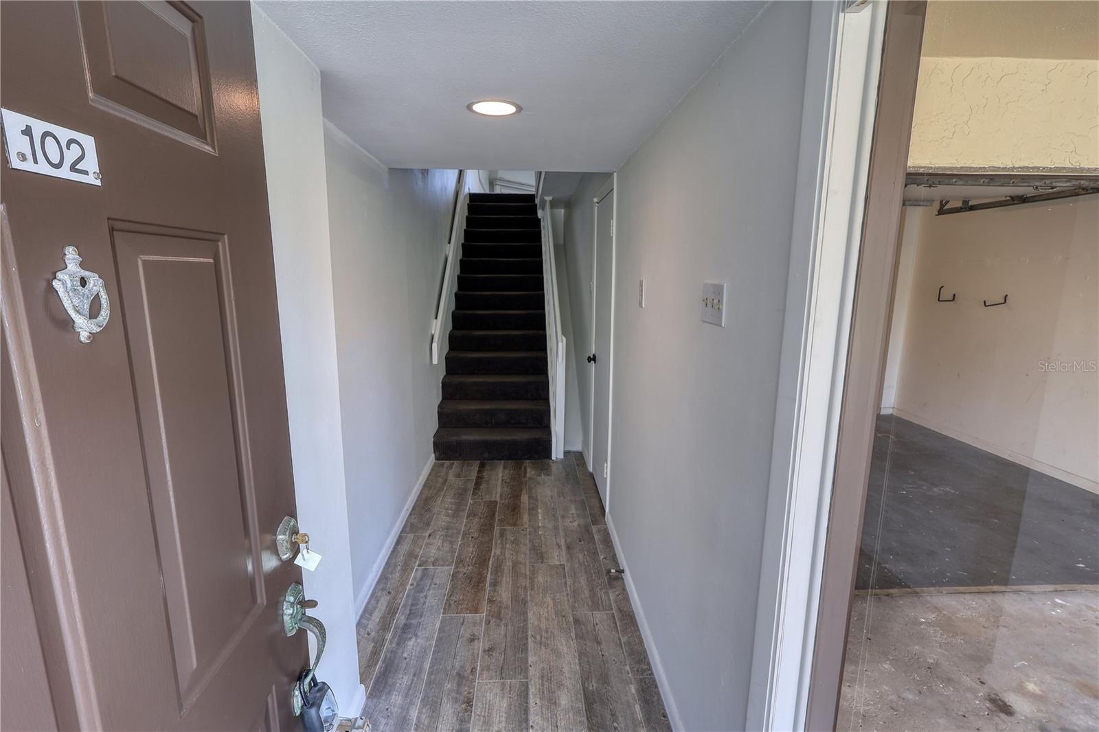 Image 17 of 54 For 131 1st Street E 102