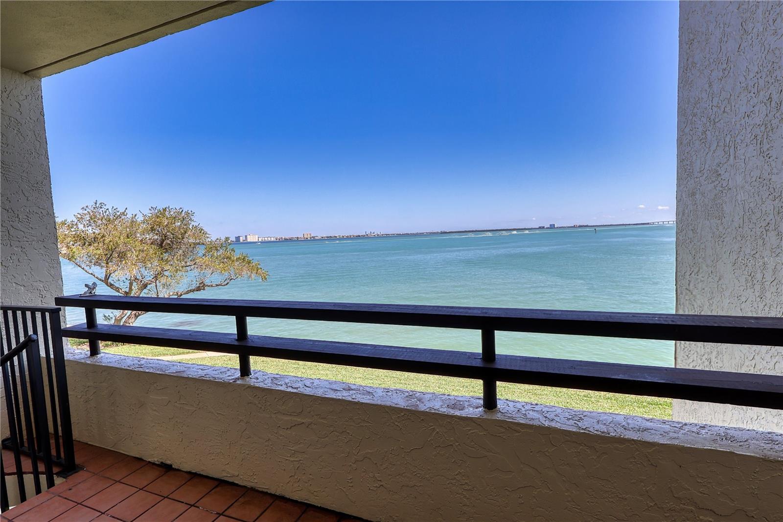 Image 21 of 54 For 131 1st Street E 102