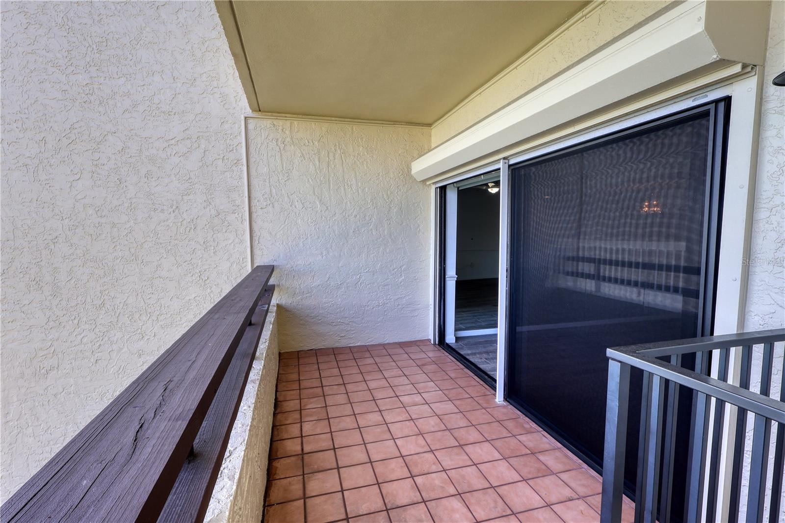 Image 22 of 54 For 131 1st Street E 102