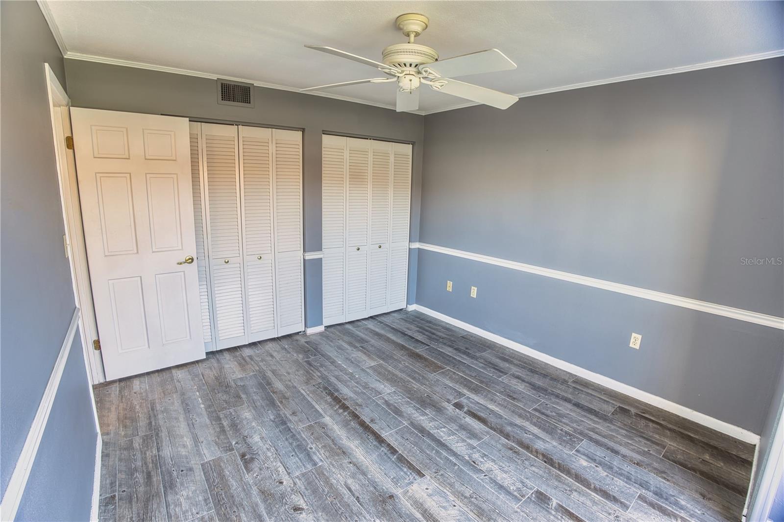 Image 30 of 54 For 131 1st Street E 102