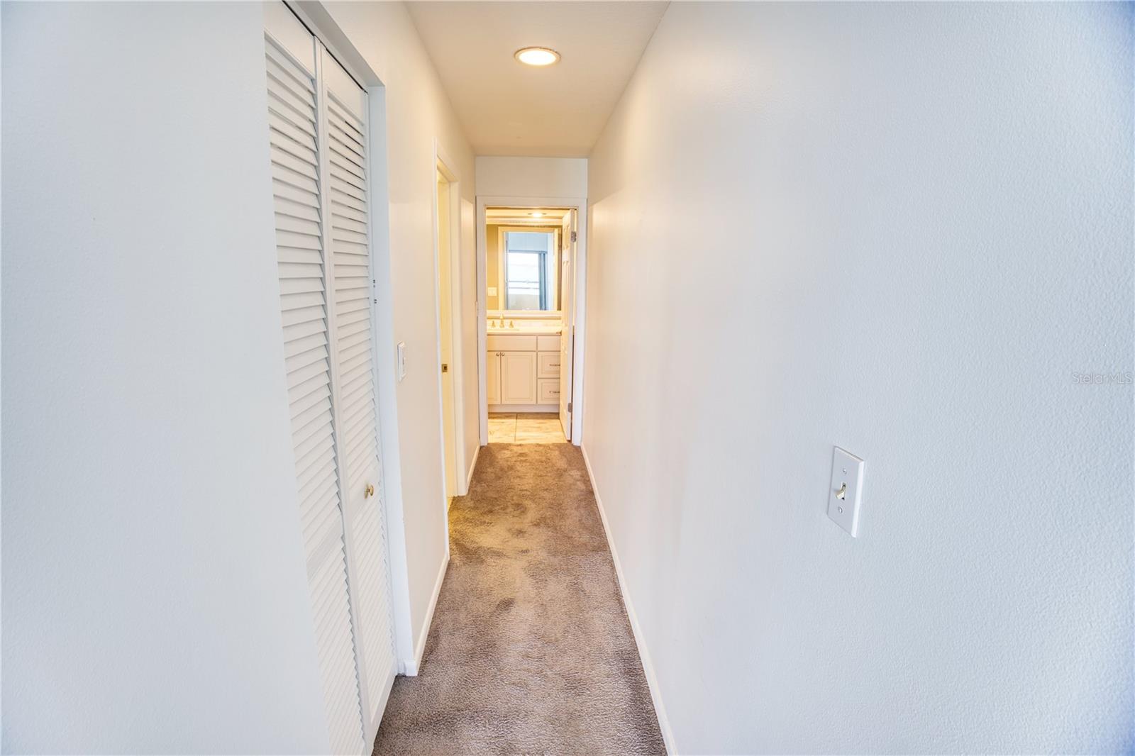 Image 40 of 54 For 131 1st Street E 102