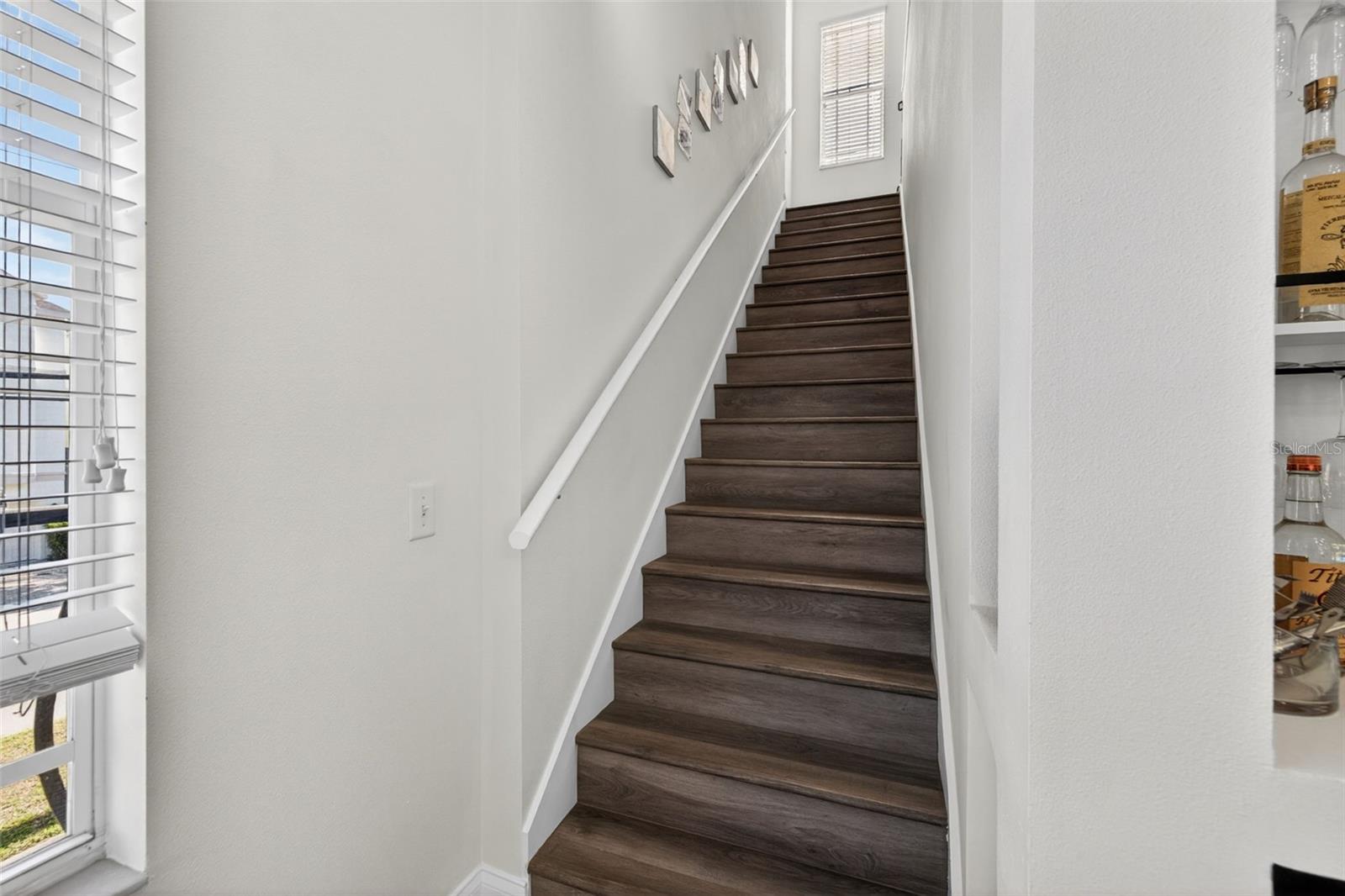 Image 21 of 33 For 204 Rock Garden Place 1