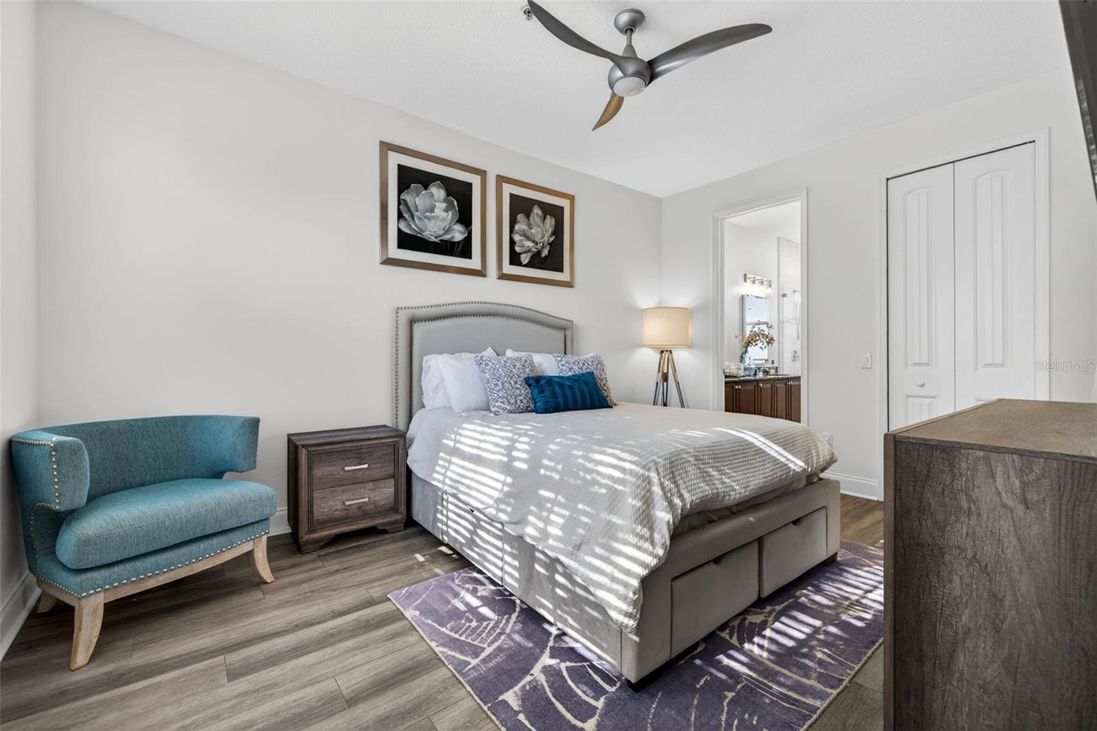 Image 23 of 33 For 204 Rock Garden Place 1