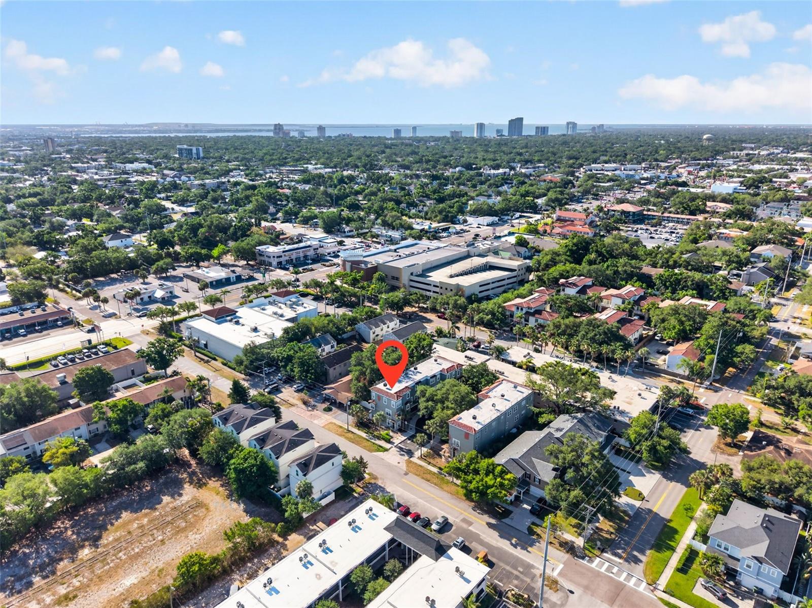 Image 31 of 33 For 204 Rock Garden Place 1