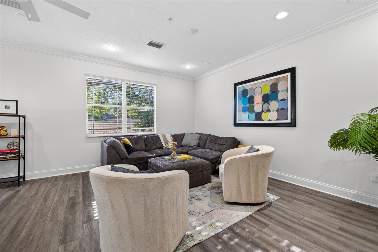 Image 6 of 33 For 204 Rock Garden Place 1