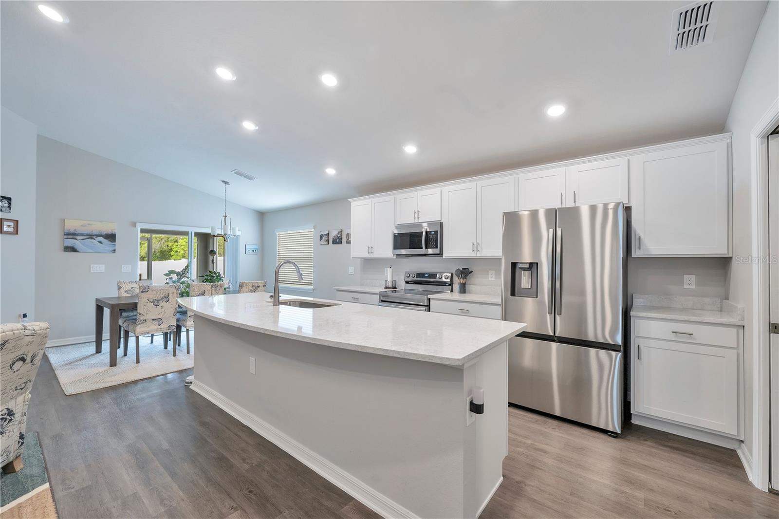 Image 14 of 42 For 2096 Golden Beak Drive