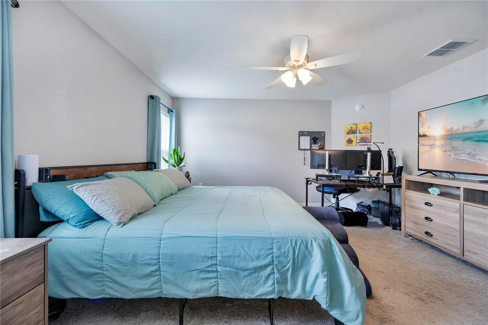 Image 17 of 42 For 2096 Golden Beak Drive