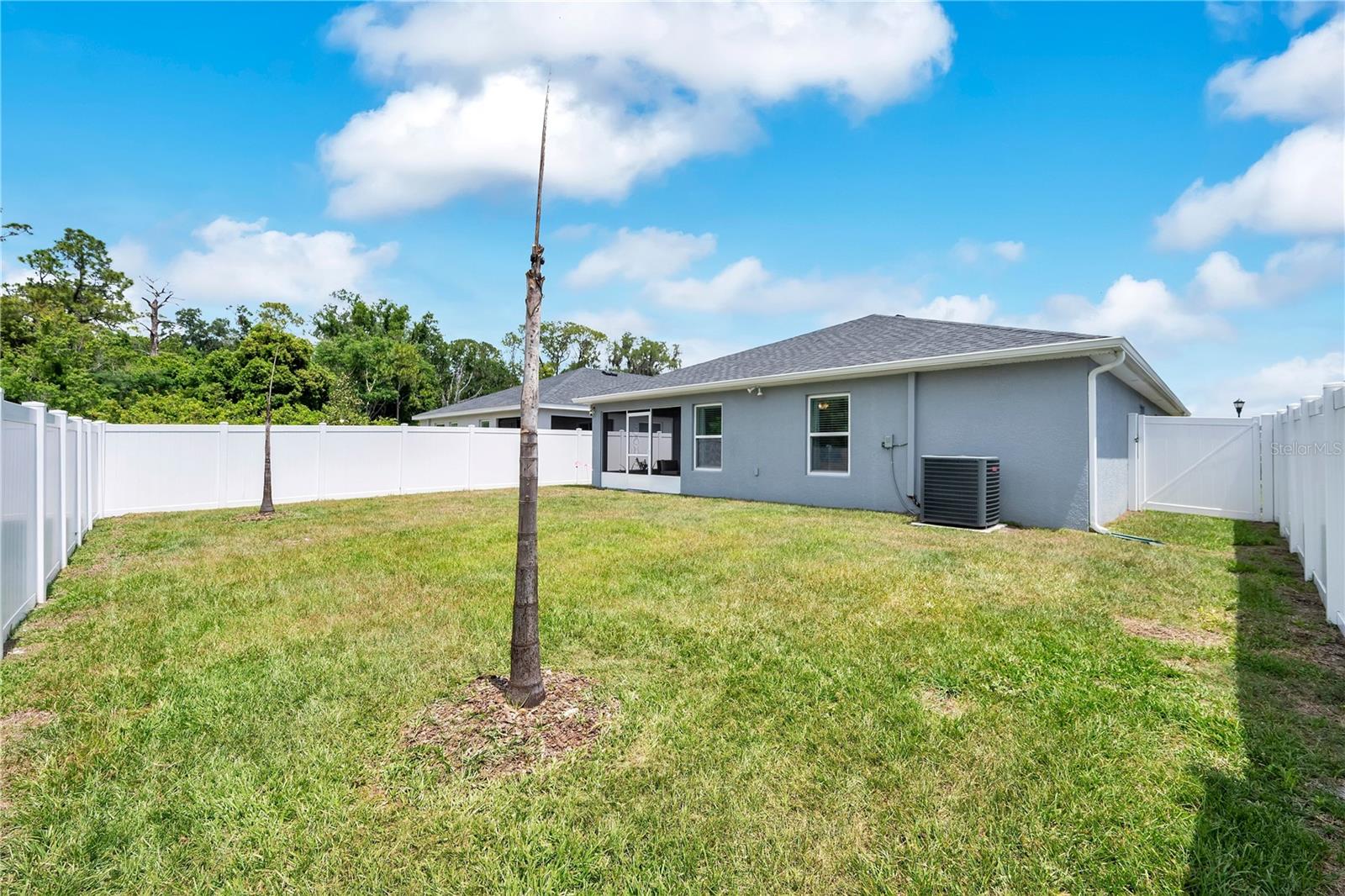 Image 31 of 42 For 2096 Golden Beak Drive