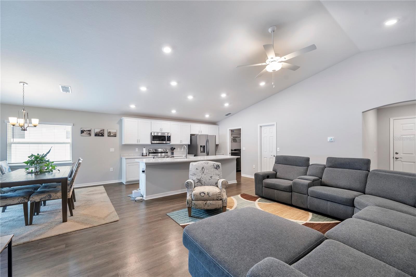 Image 9 of 42 For 2096 Golden Beak Drive