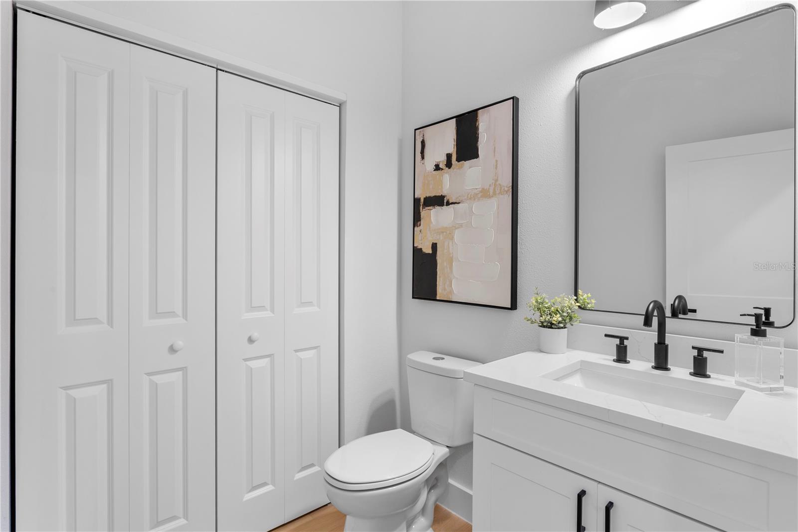 Image 20 of 48 For 6830 De Soto Street
