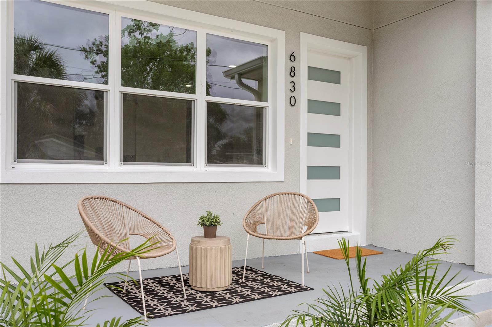 Image 3 of 48 For 6830 De Soto Street