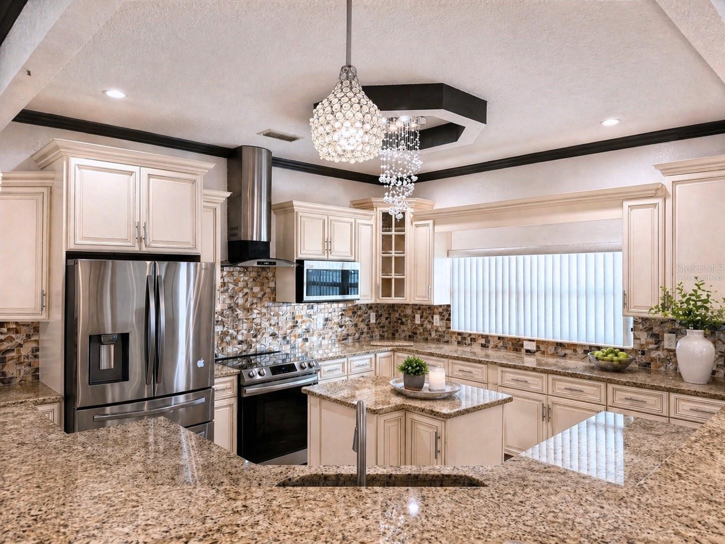 Image 13 of 34 For 5550 64th Avenue N