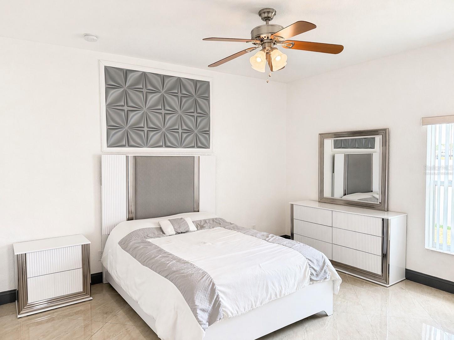 Image 22 of 34 For 5550 64th Avenue N