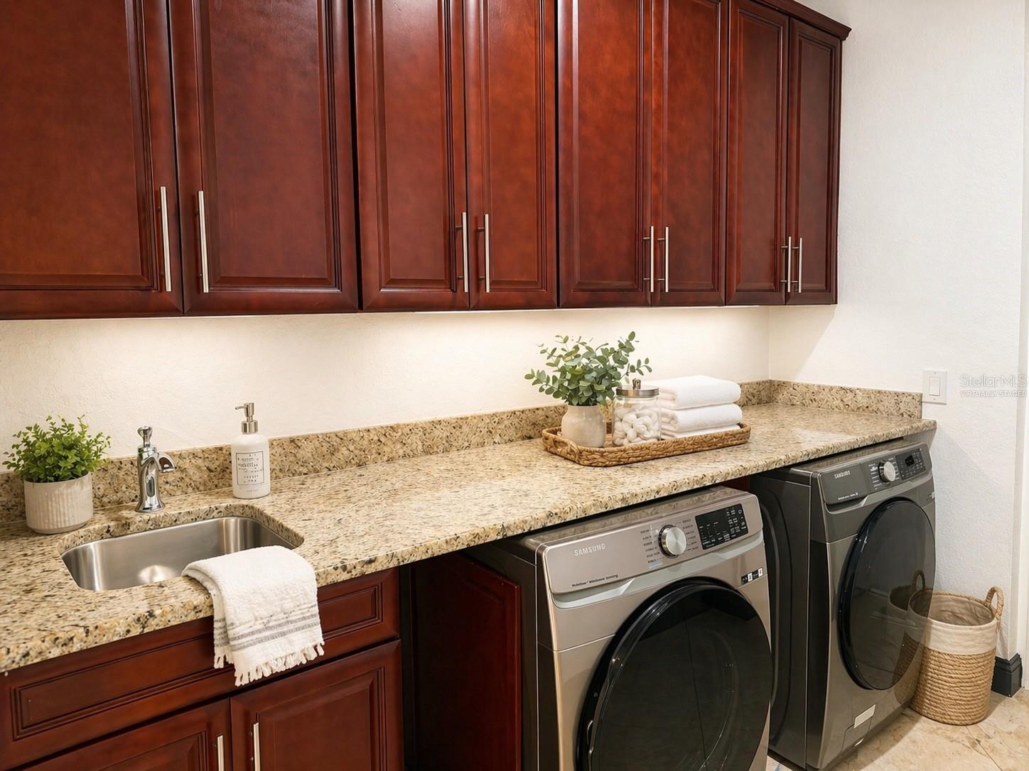 Image 26 of 34 For 5550 64th Avenue N