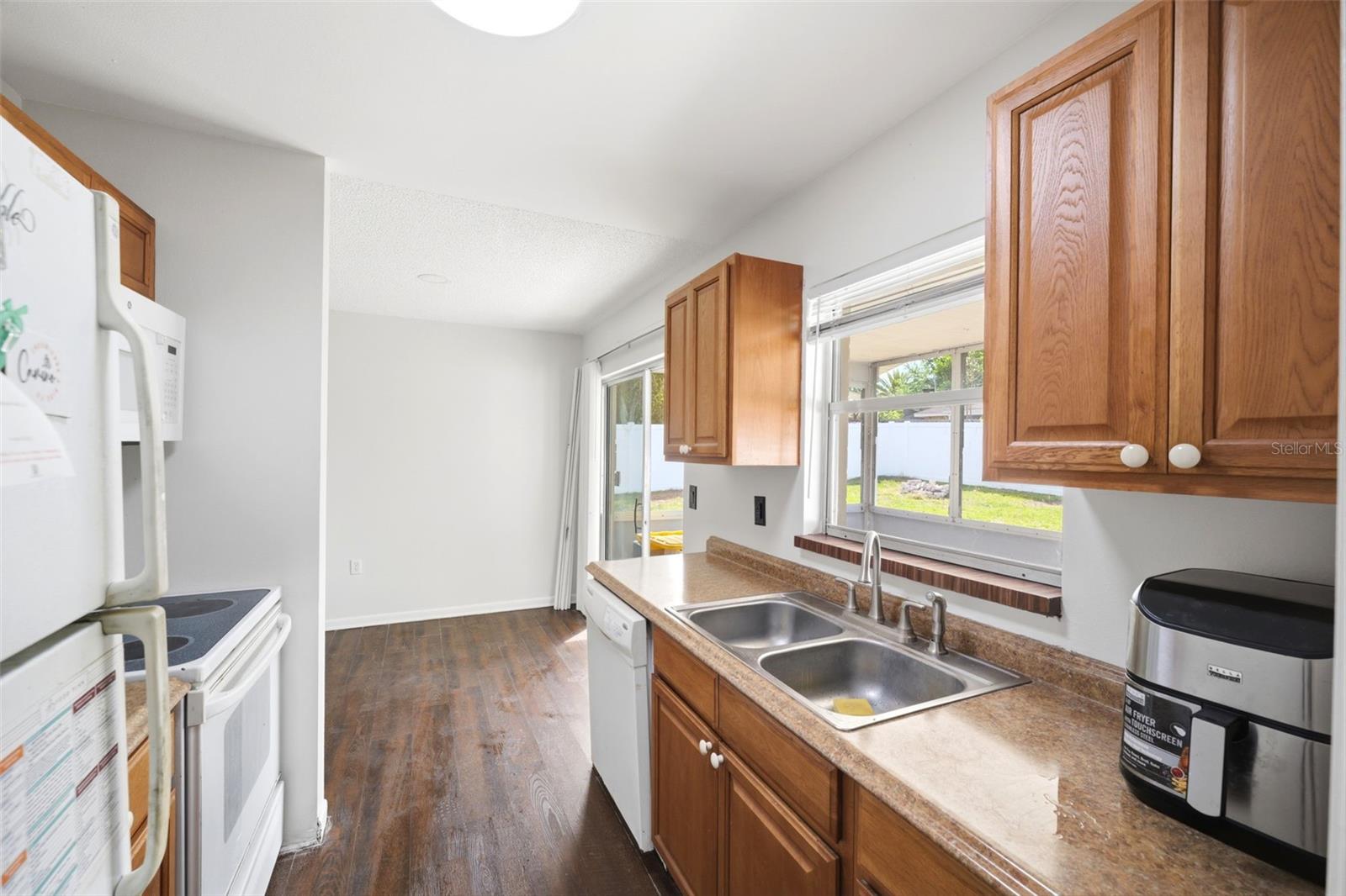Image 10 of 22 For 2164 Devon Drive