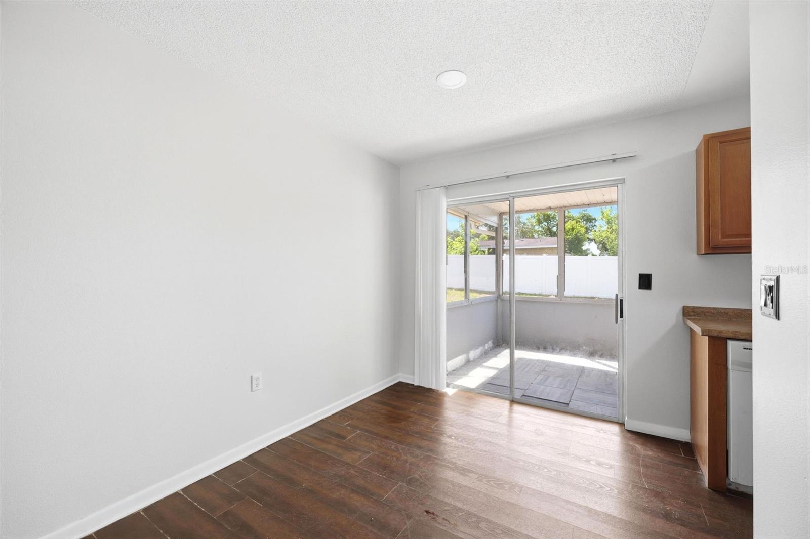 Image 12 of 22 For 2164 Devon Drive