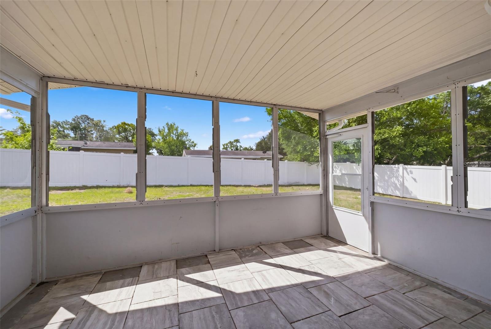 Image 19 of 22 For 2164 Devon Drive