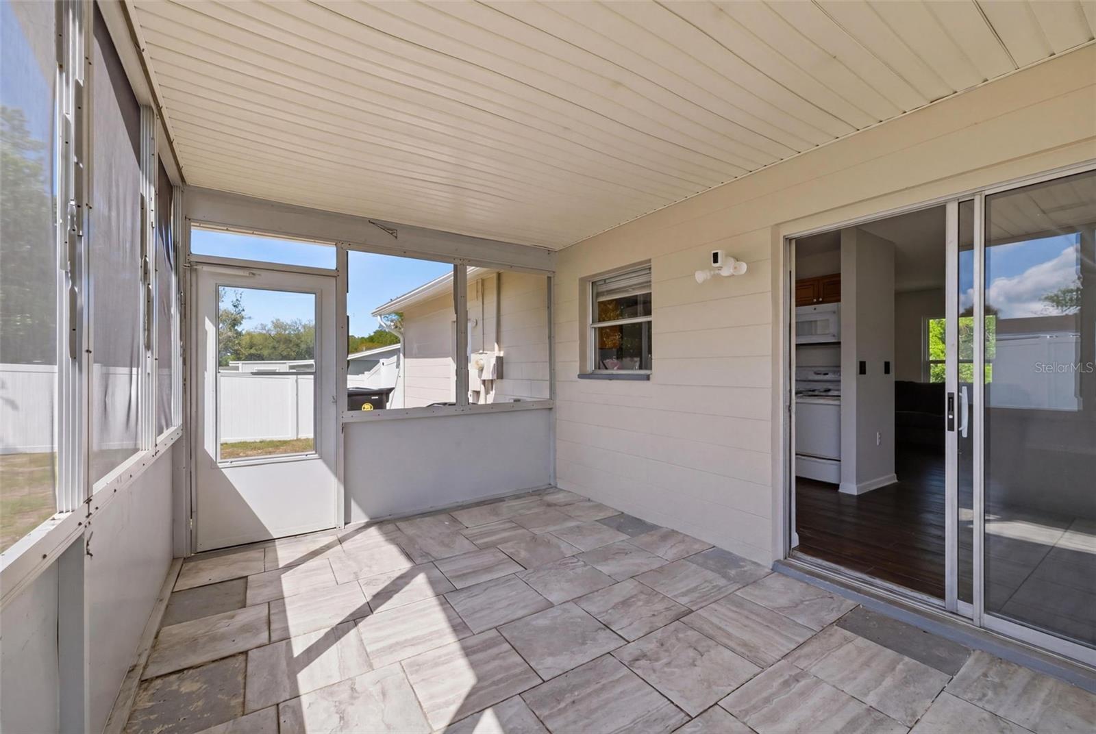 Image 20 of 22 For 2164 Devon Drive