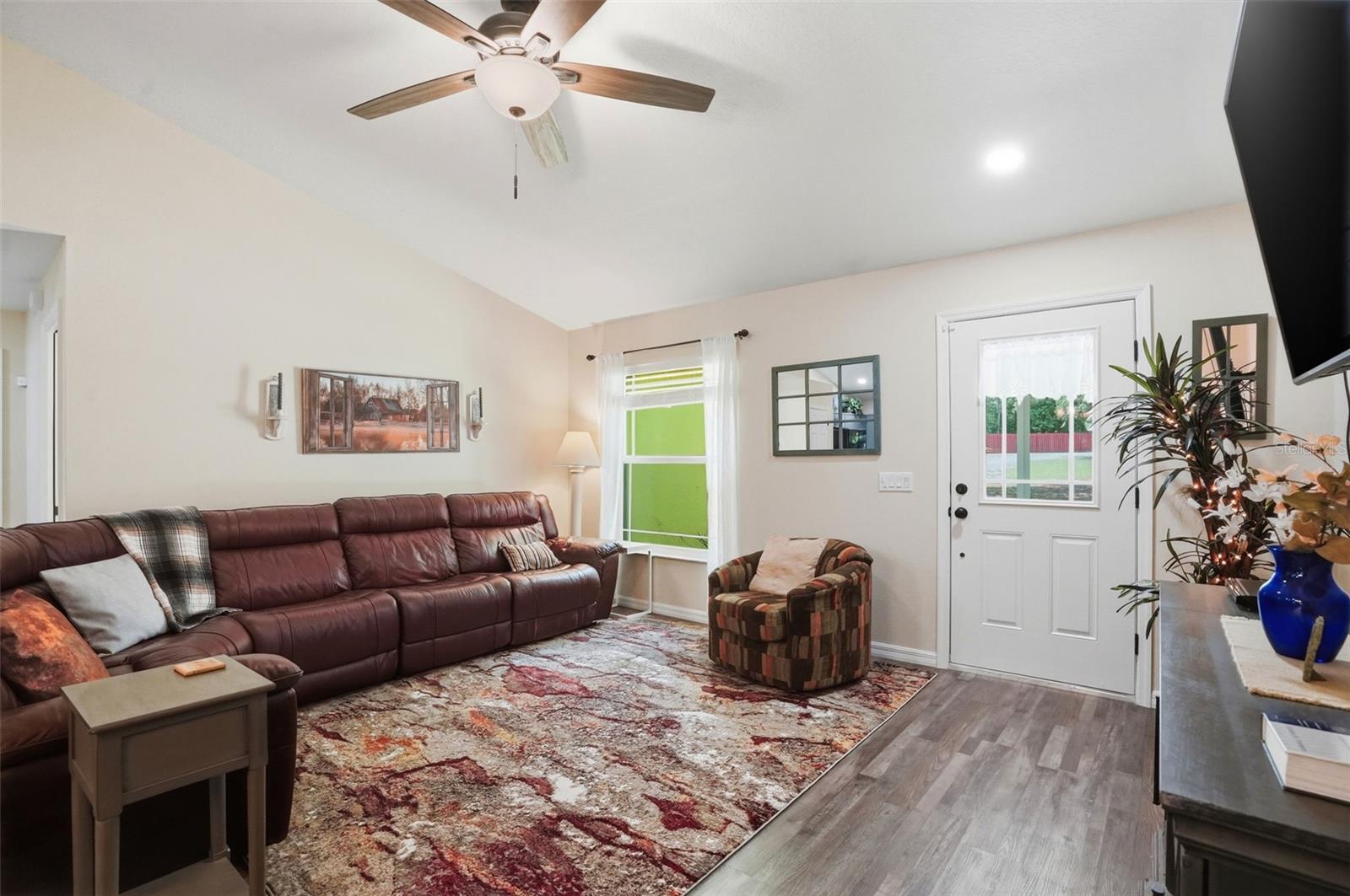 Image 10 of 96 For 14056 Tayco Drive