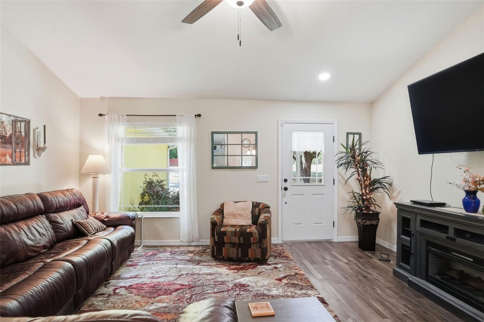 Image 11 of 96 For 14056 Tayco Drive