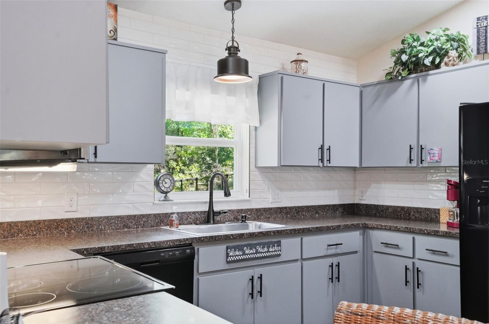 Image 16 of 96 For 14056 Tayco Drive