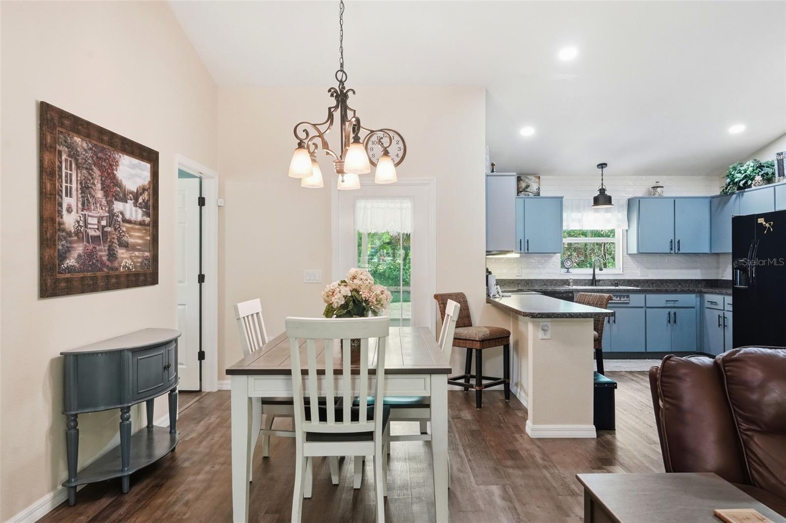 Image 23 of 96 For 14056 Tayco Drive