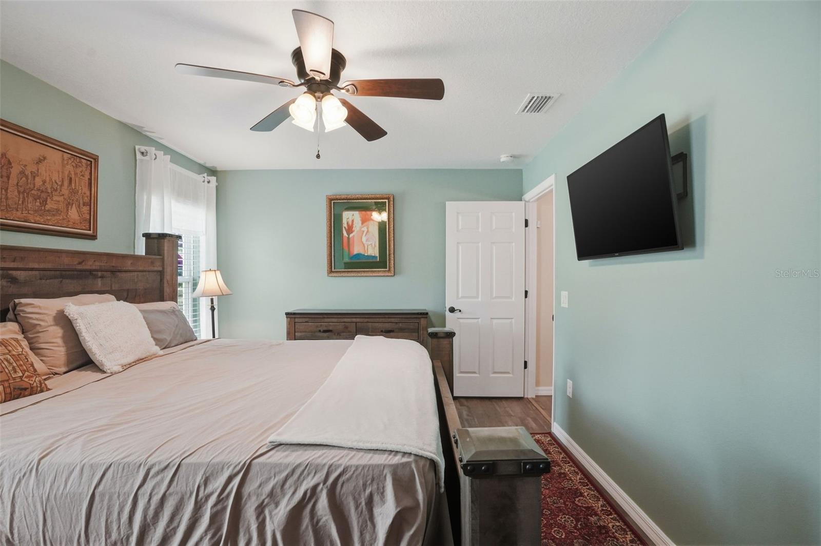 Image 26 of 96 For 14056 Tayco Drive