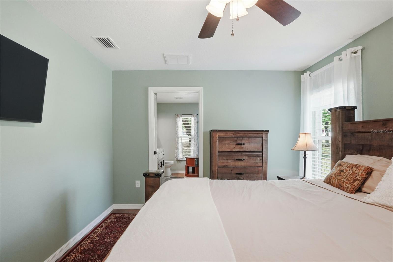 Image 27 of 96 For 14056 Tayco Drive