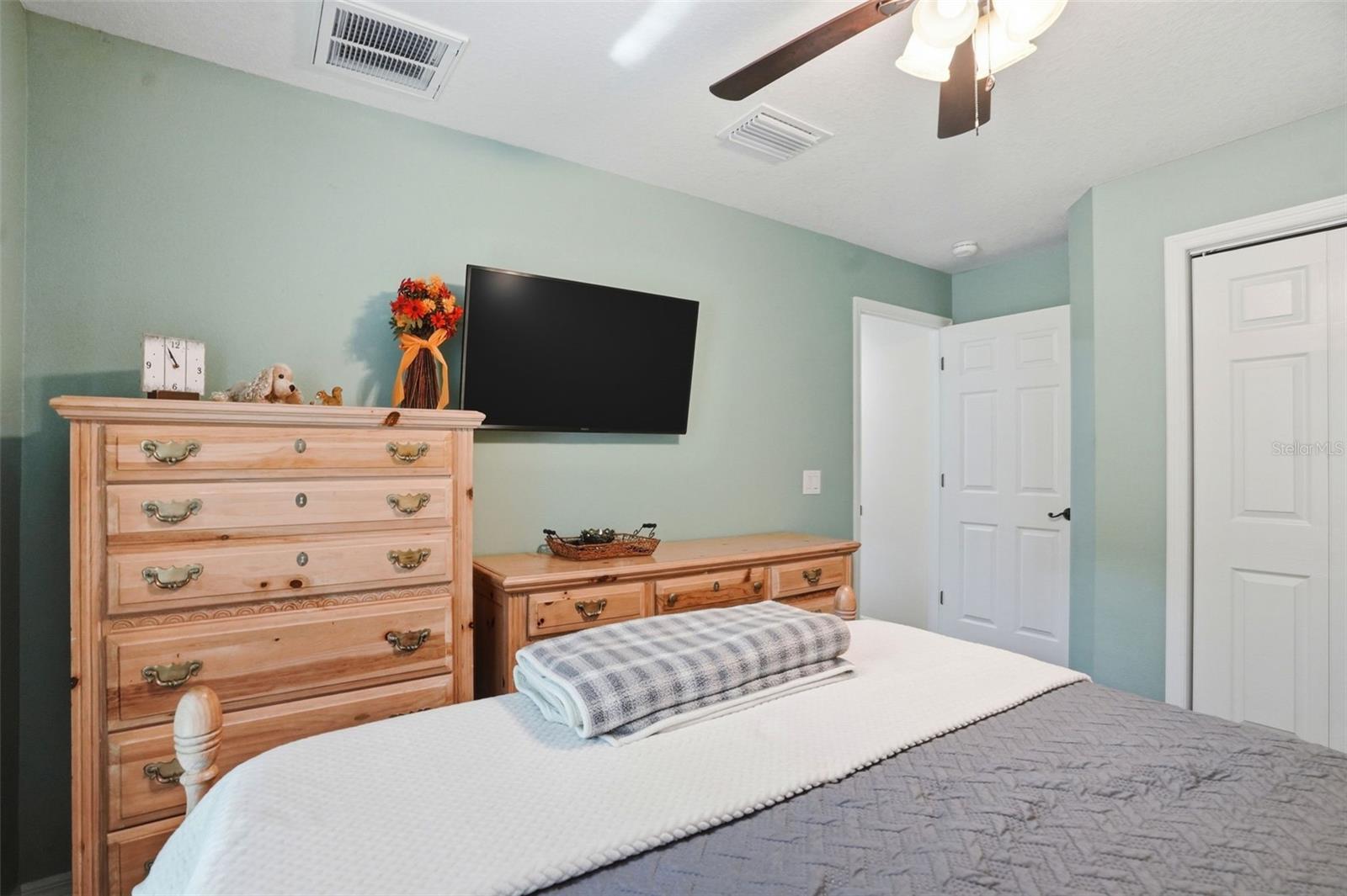 Image 40 of 96 For 14056 Tayco Drive