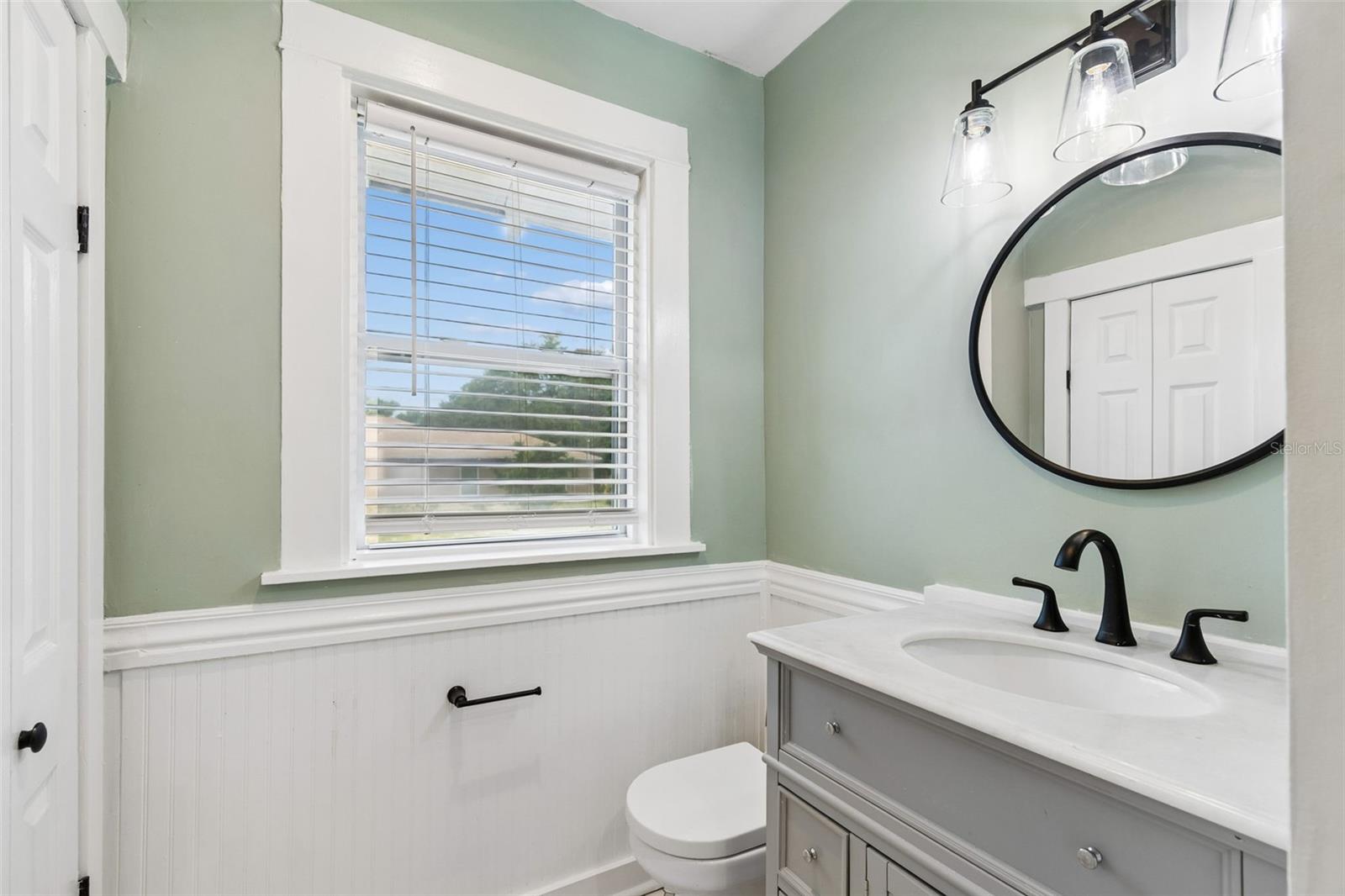 Image 16 of 66 For 4105 18th Avenue S