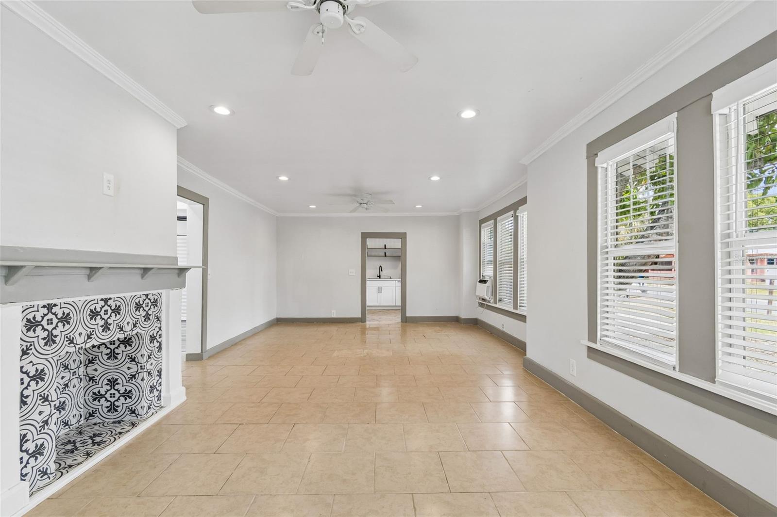 Image 22 of 66 For 4105 18th Avenue S