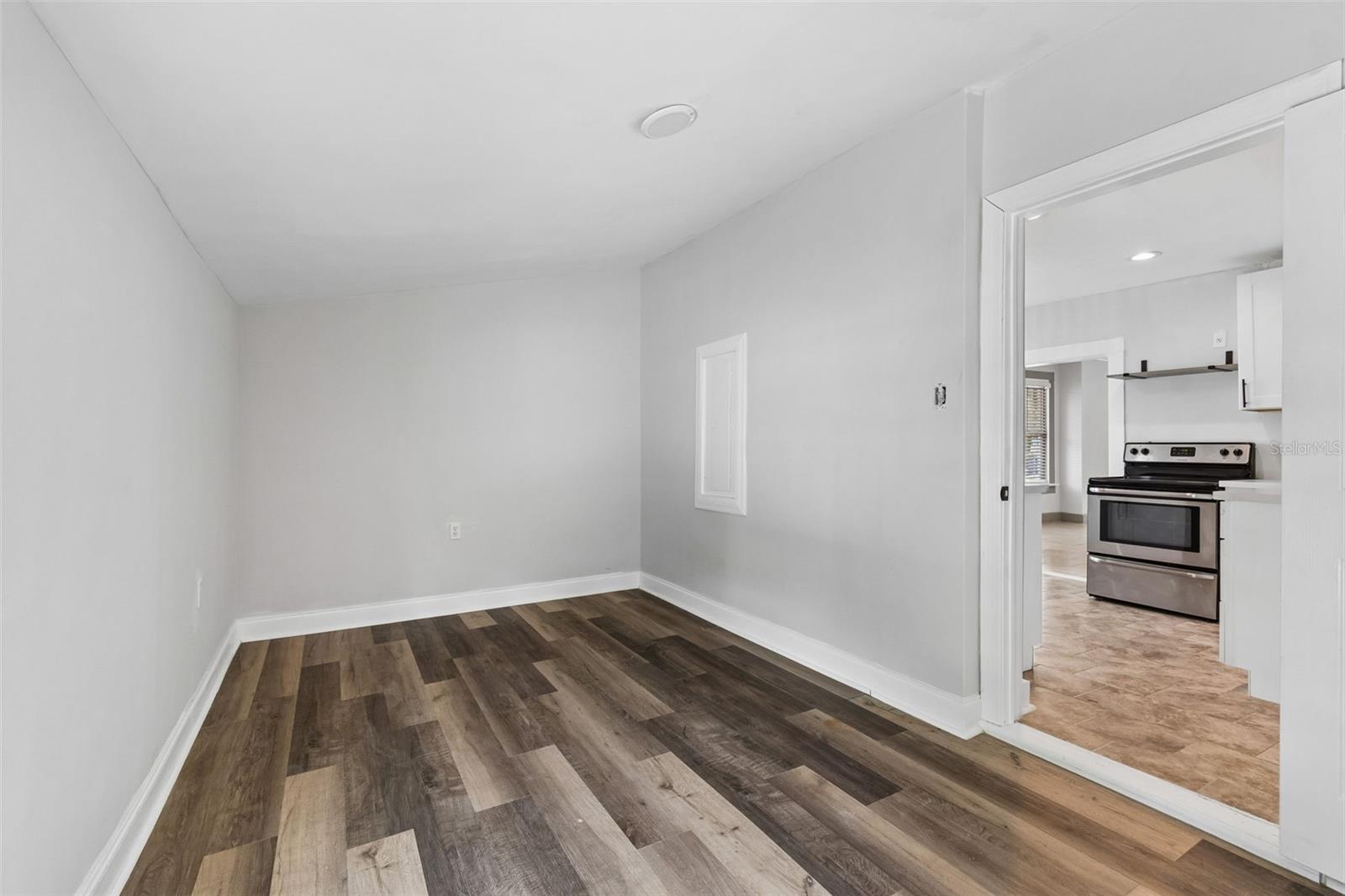 Image 35 of 66 For 4105 18th Avenue S