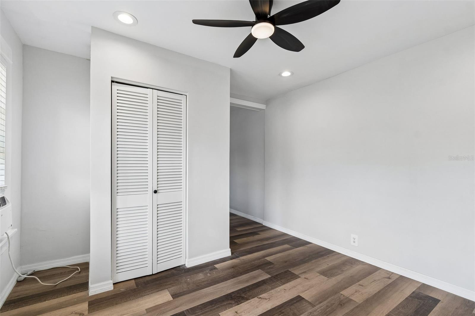 Image 44 of 66 For 4105 18th Avenue S