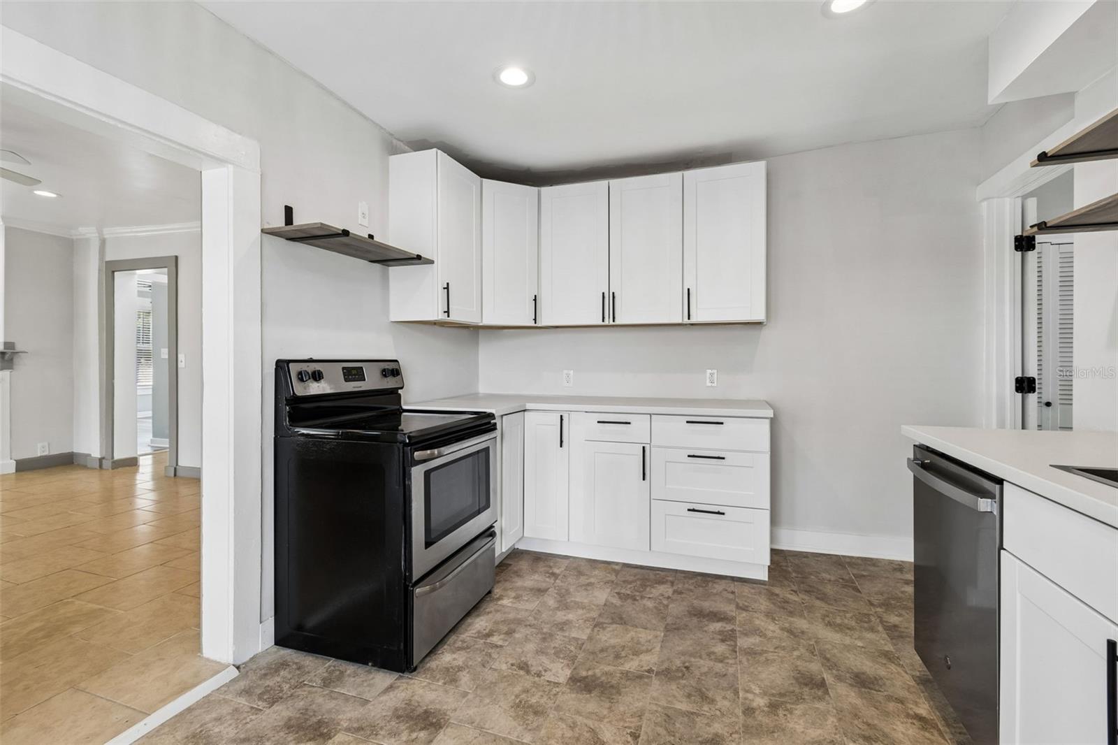 Image 8 of 66 For 4105 18th Avenue S