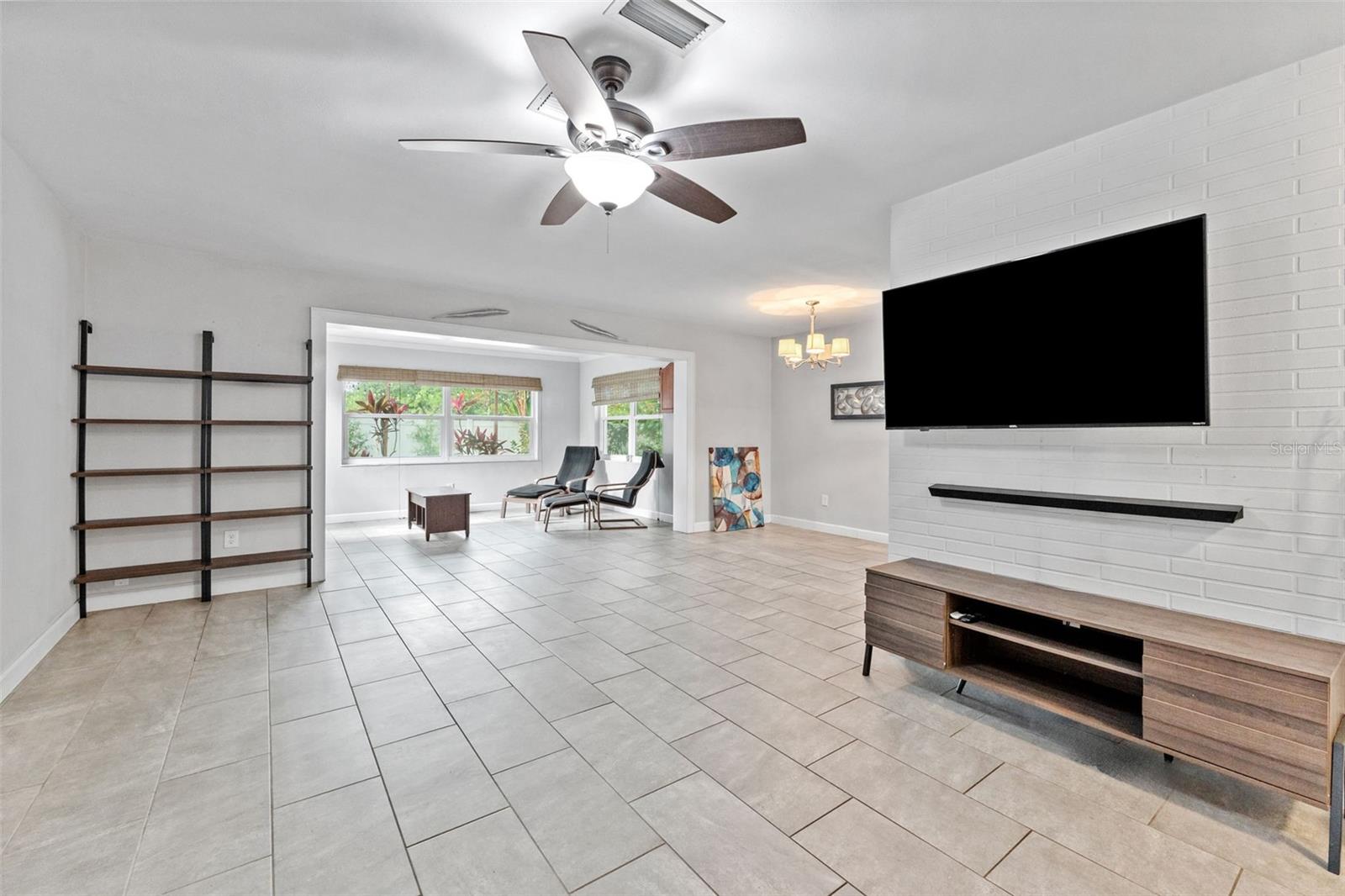 Image 5 of 34 For 1465 Joel Lane