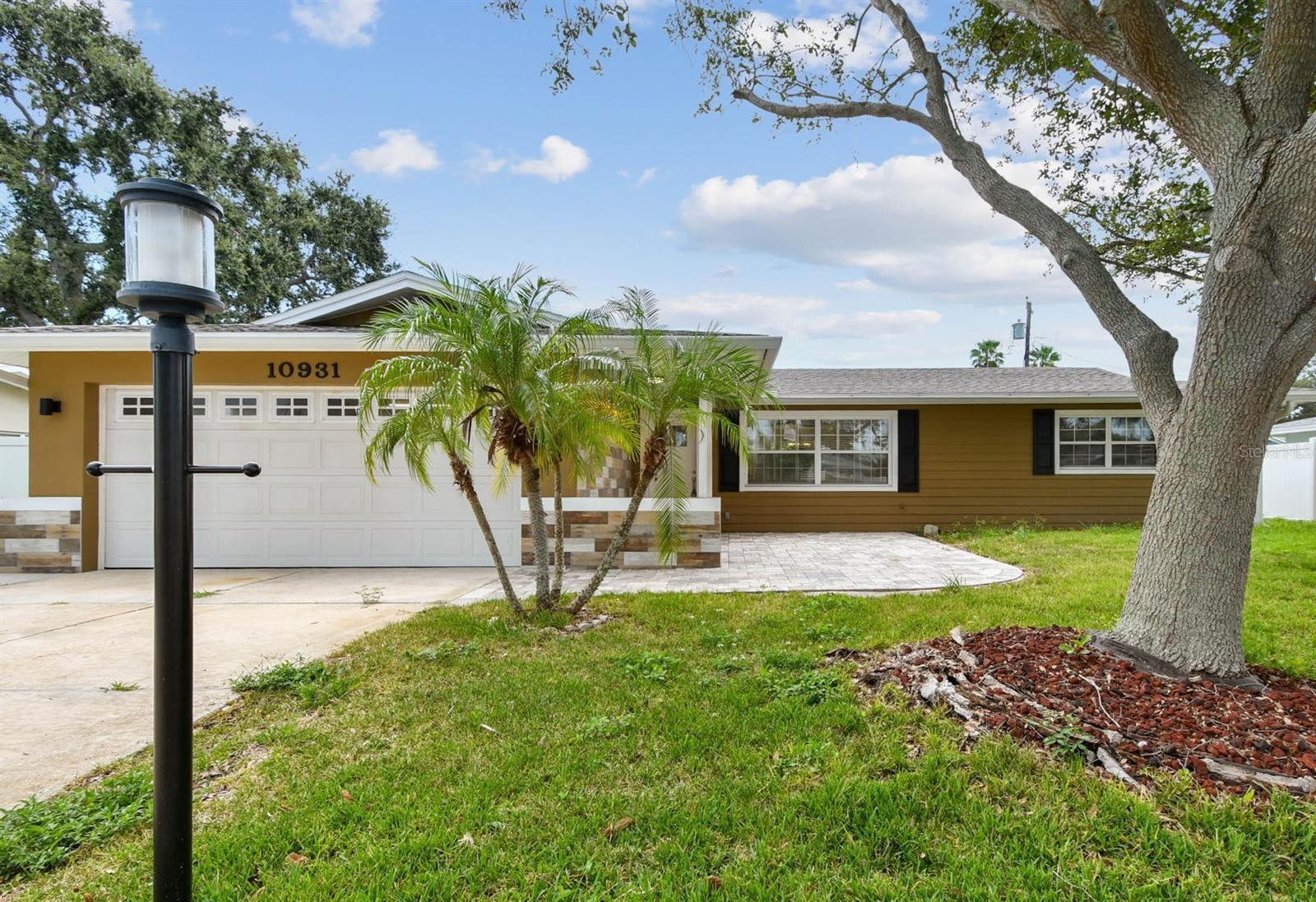 Details for 10931 Hammock Drive, LARGO, FL 33774