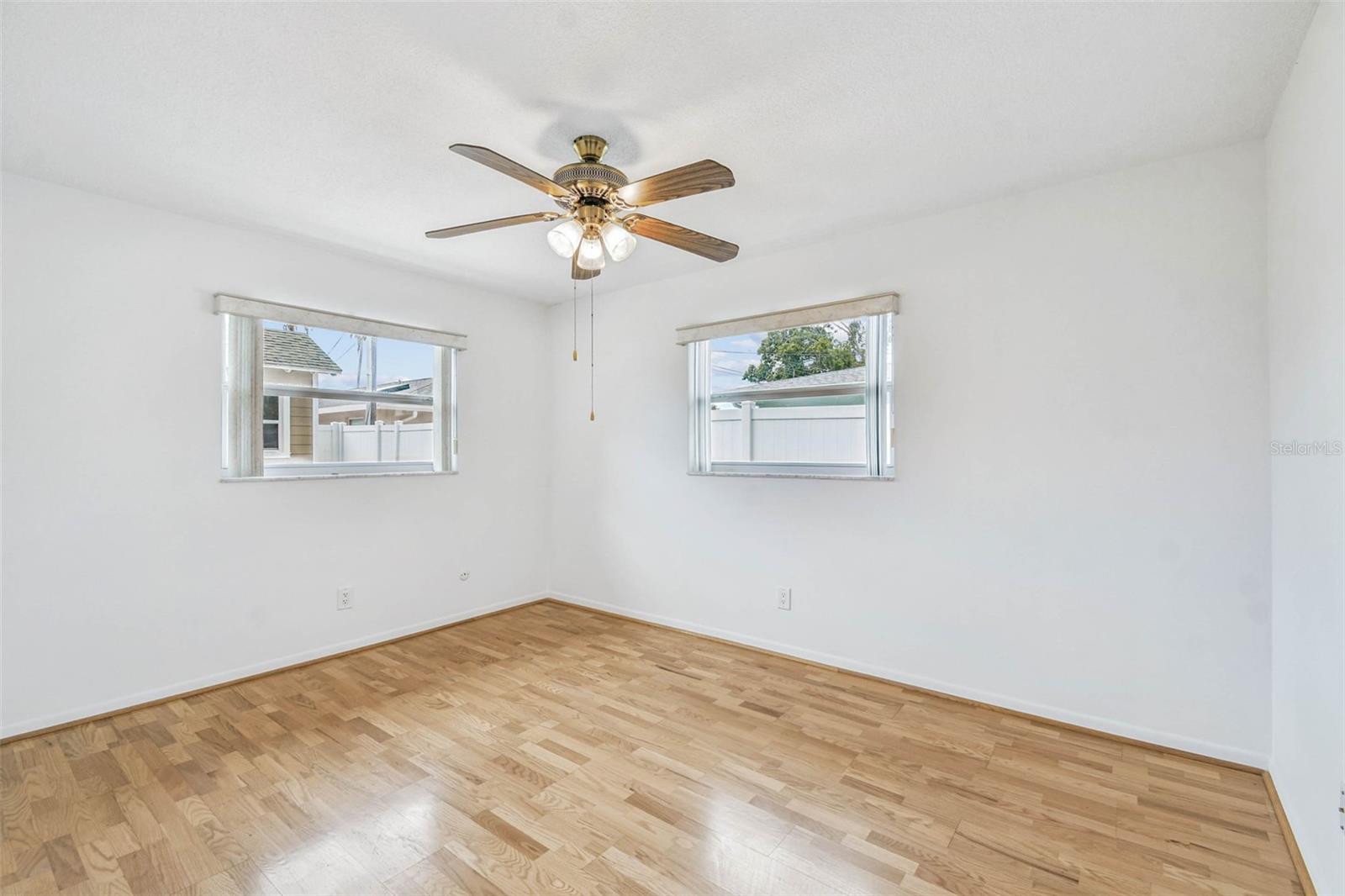 Image 18 of 31 For 10931 Hammock Drive