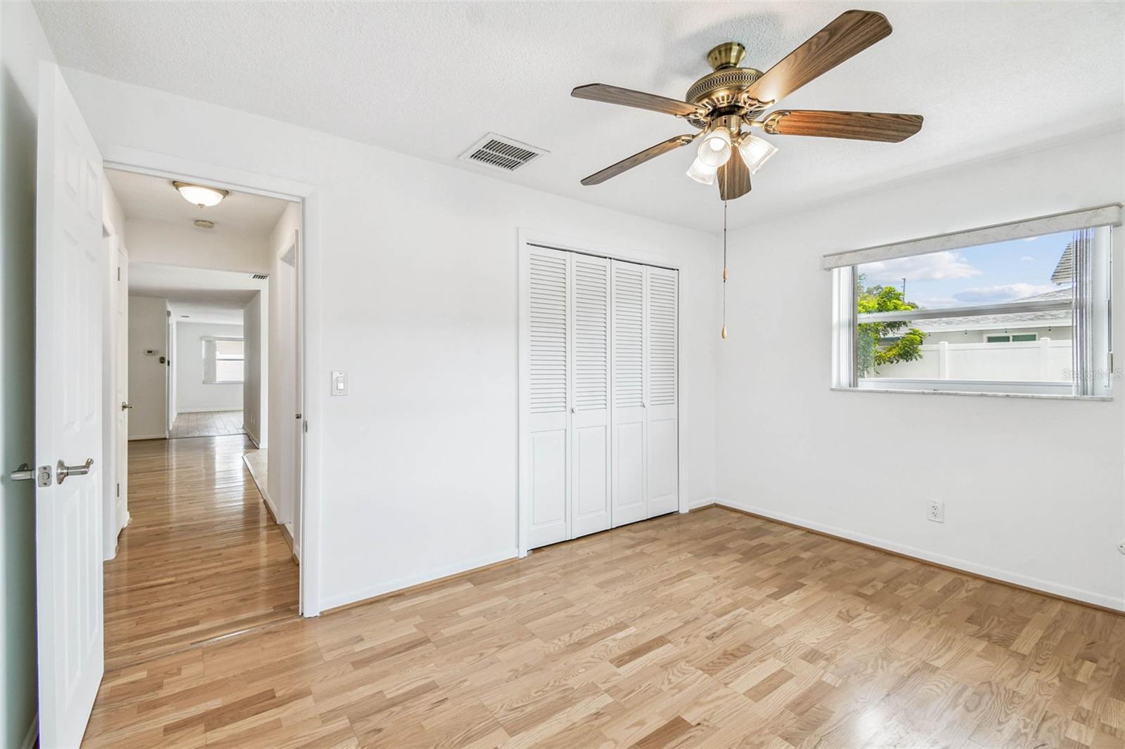 Image 19 of 31 For 10931 Hammock Drive