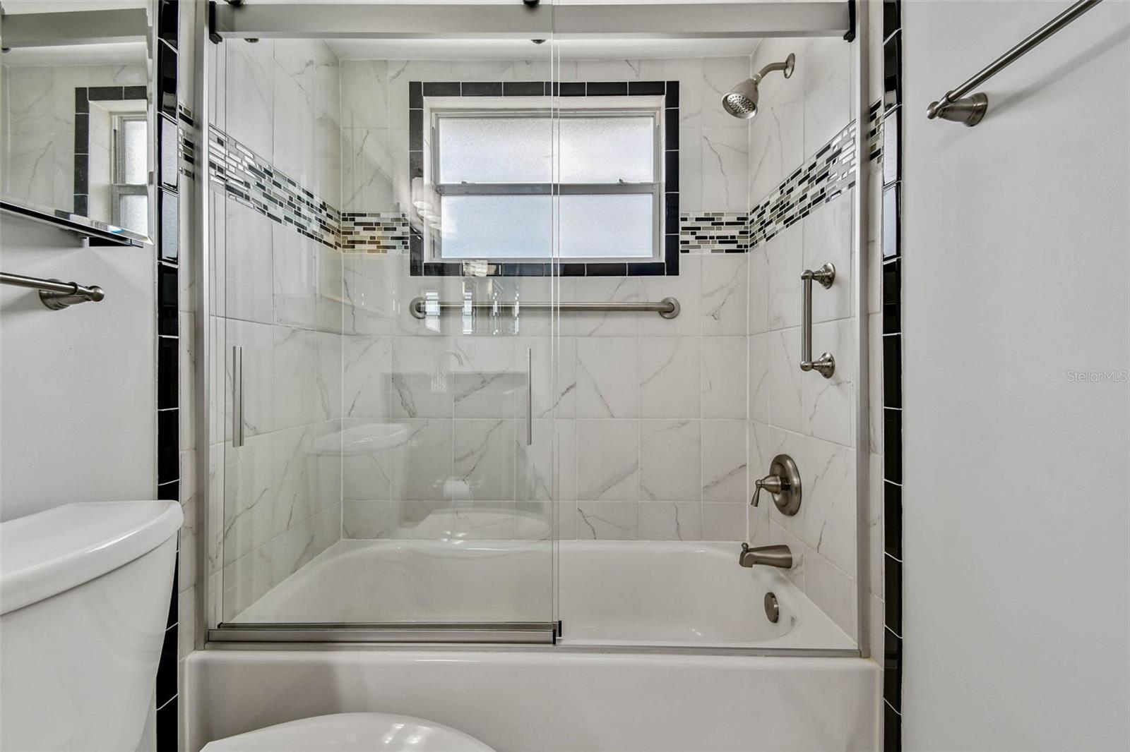 Image 21 of 31 For 10931 Hammock Drive