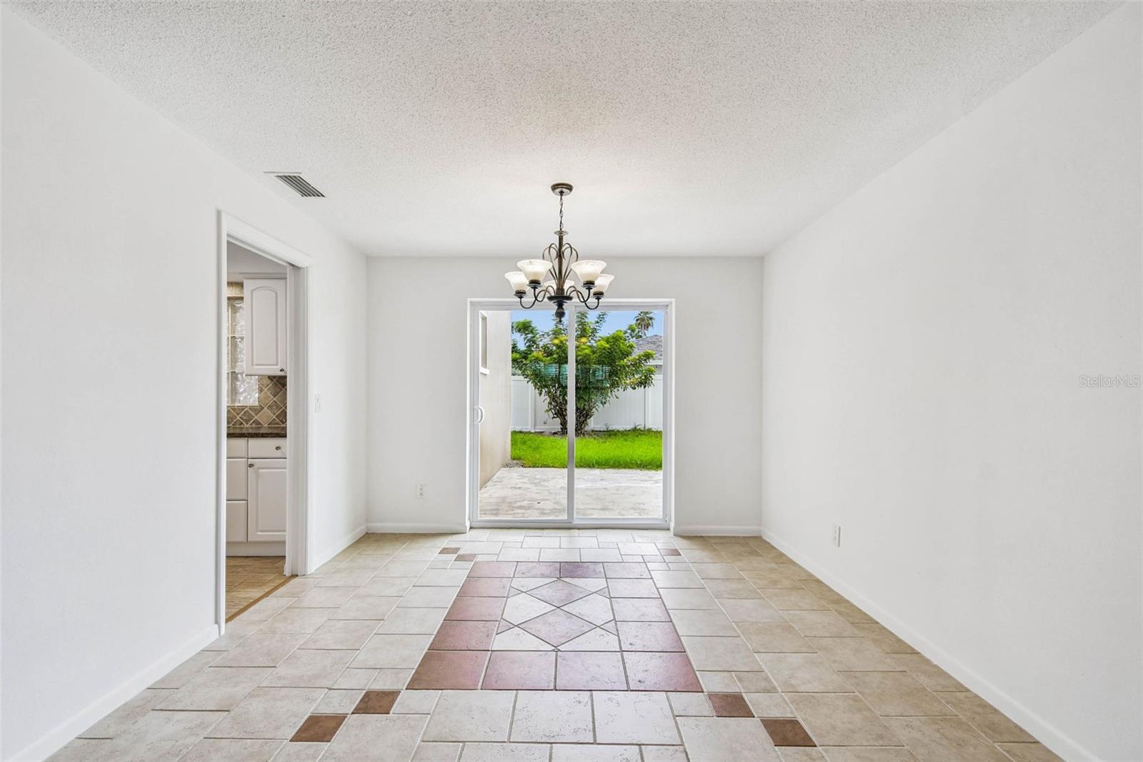 Image 9 of 31 For 10931 Hammock Drive