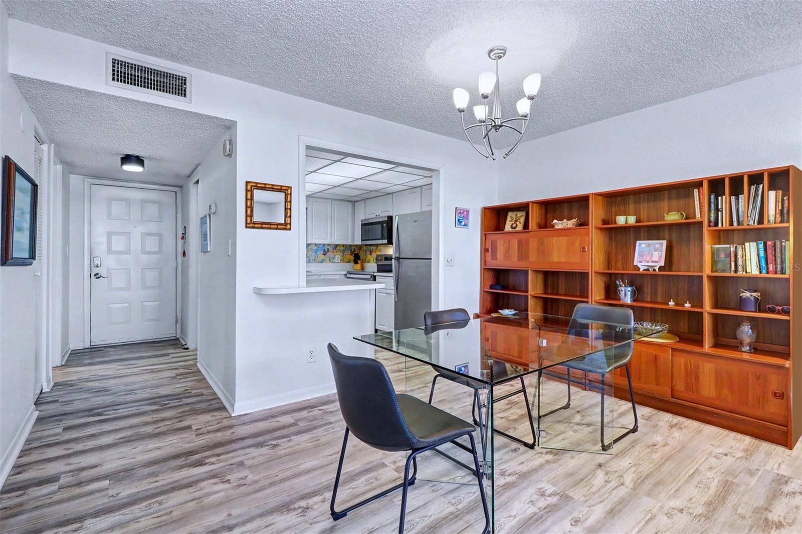 Image 11 of 50 For 1230 Gulf Boulevard 404