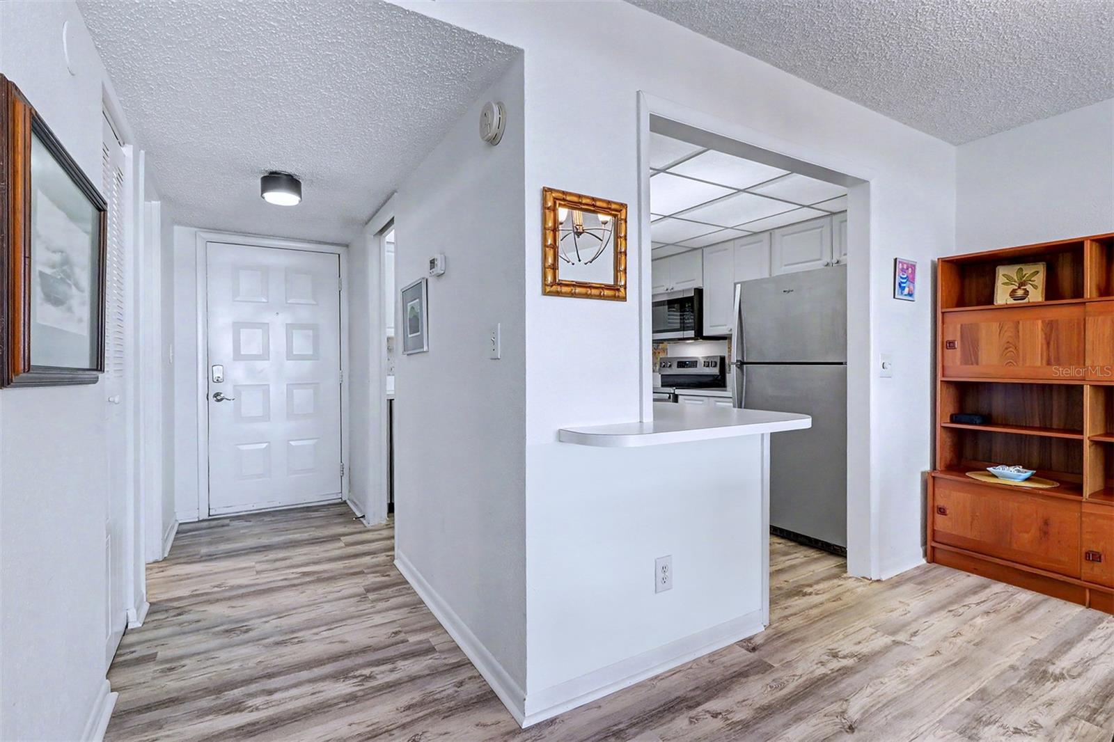 Image 12 of 50 For 1230 Gulf Boulevard 404