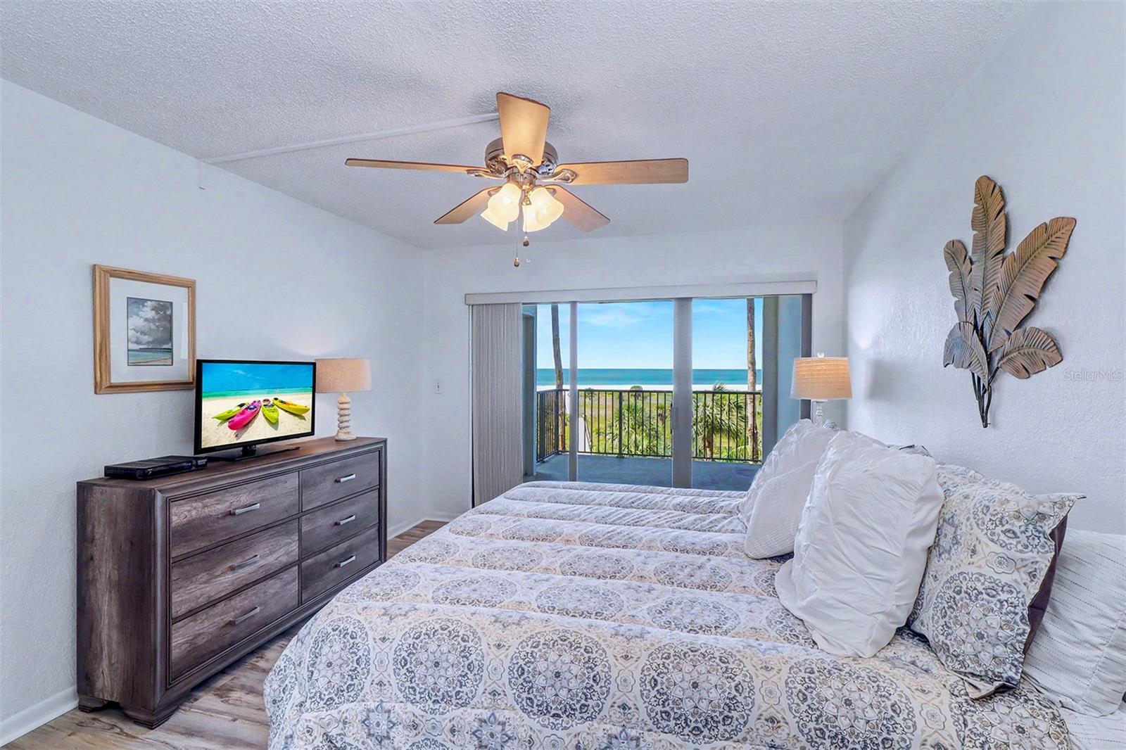 Image 20 of 50 For 1230 Gulf Boulevard 404