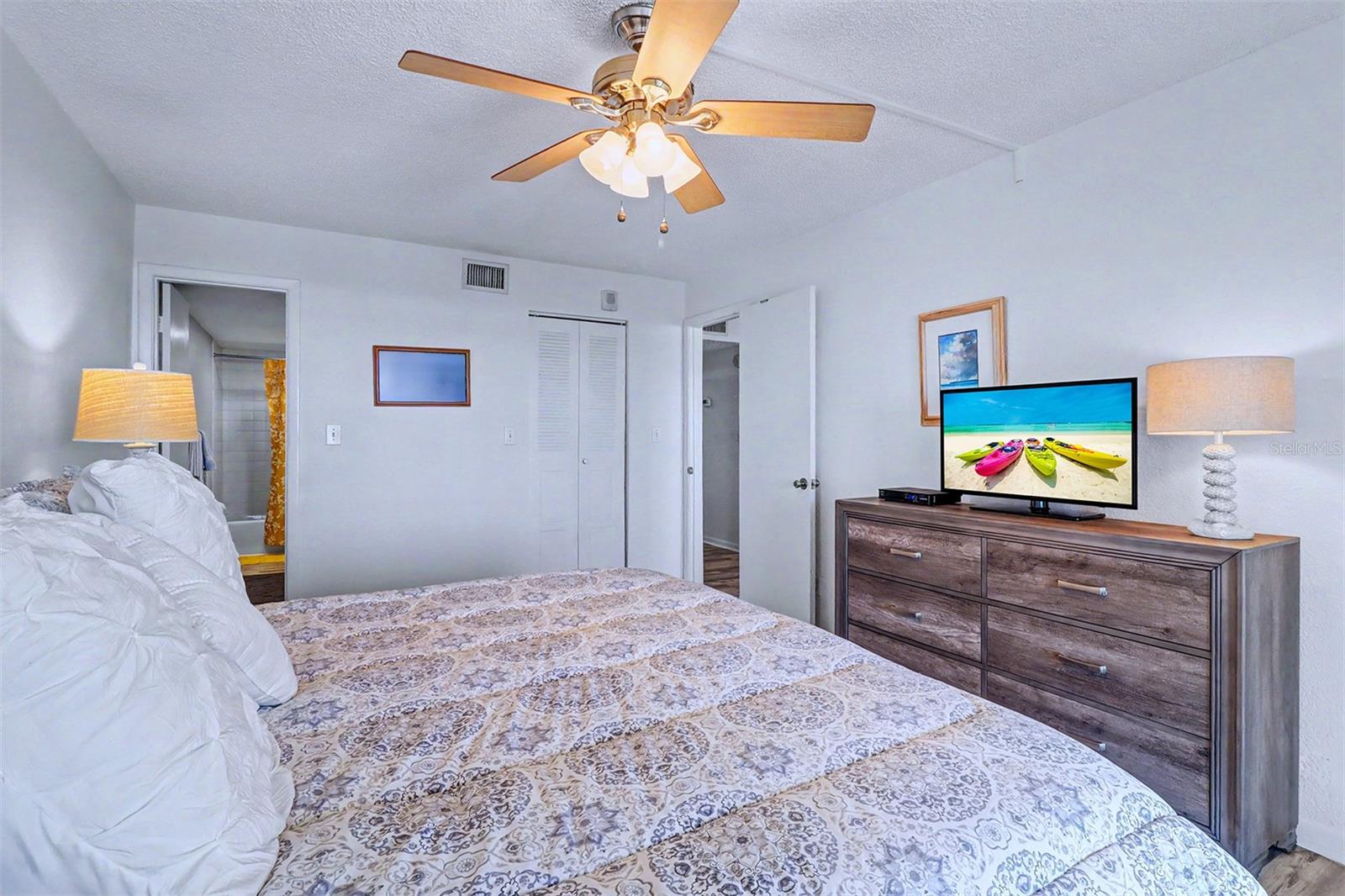 Image 21 of 50 For 1230 Gulf Boulevard 404