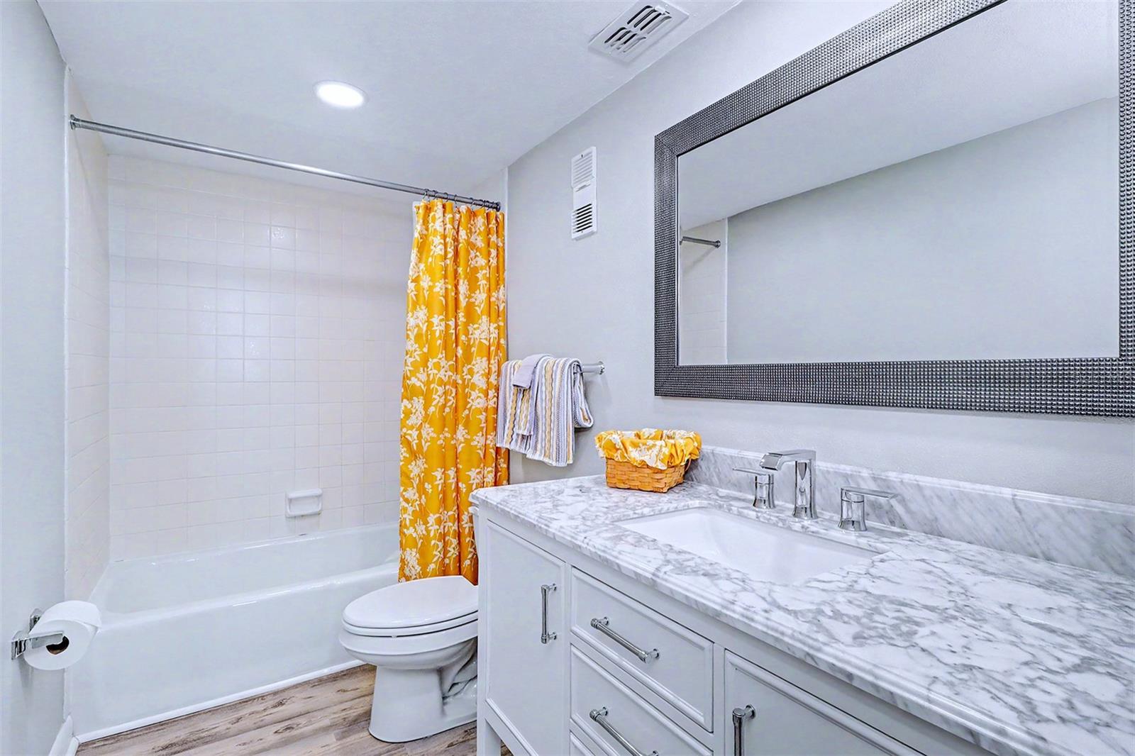 Image 22 of 50 For 1230 Gulf Boulevard 404
