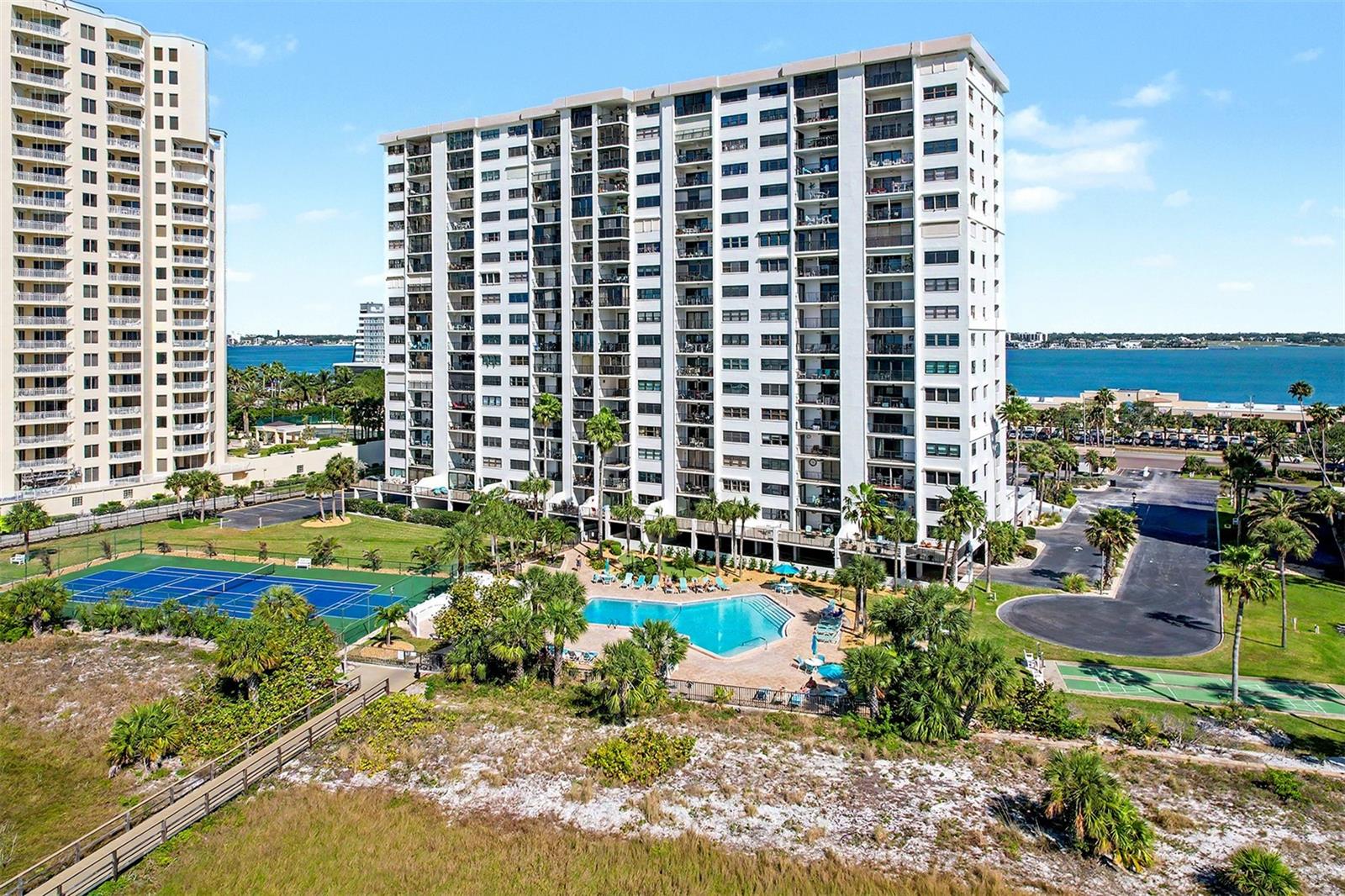 Image 25 of 50 For 1230 Gulf Boulevard 404