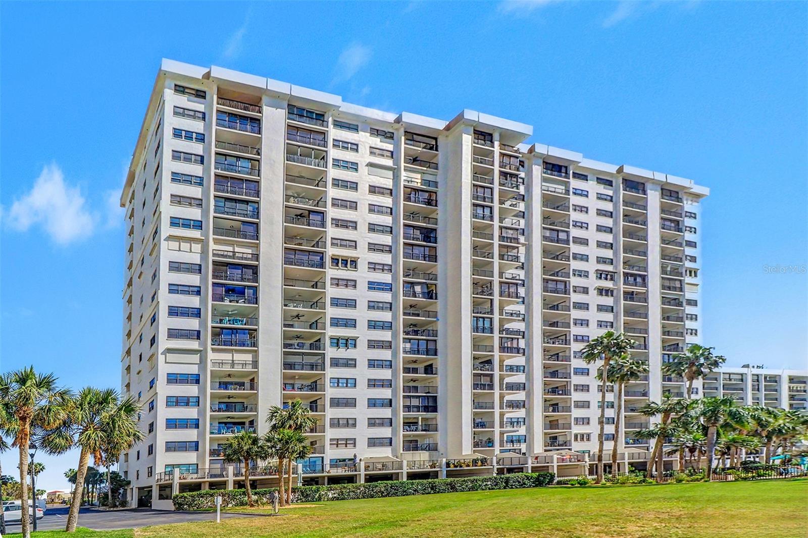Image 30 of 50 For 1230 Gulf Boulevard 404