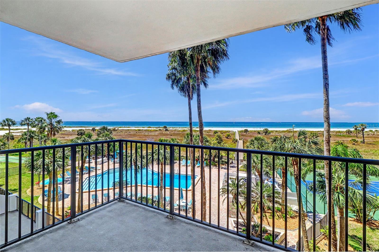 Image 4 of 50 For 1230 Gulf Boulevard 404
