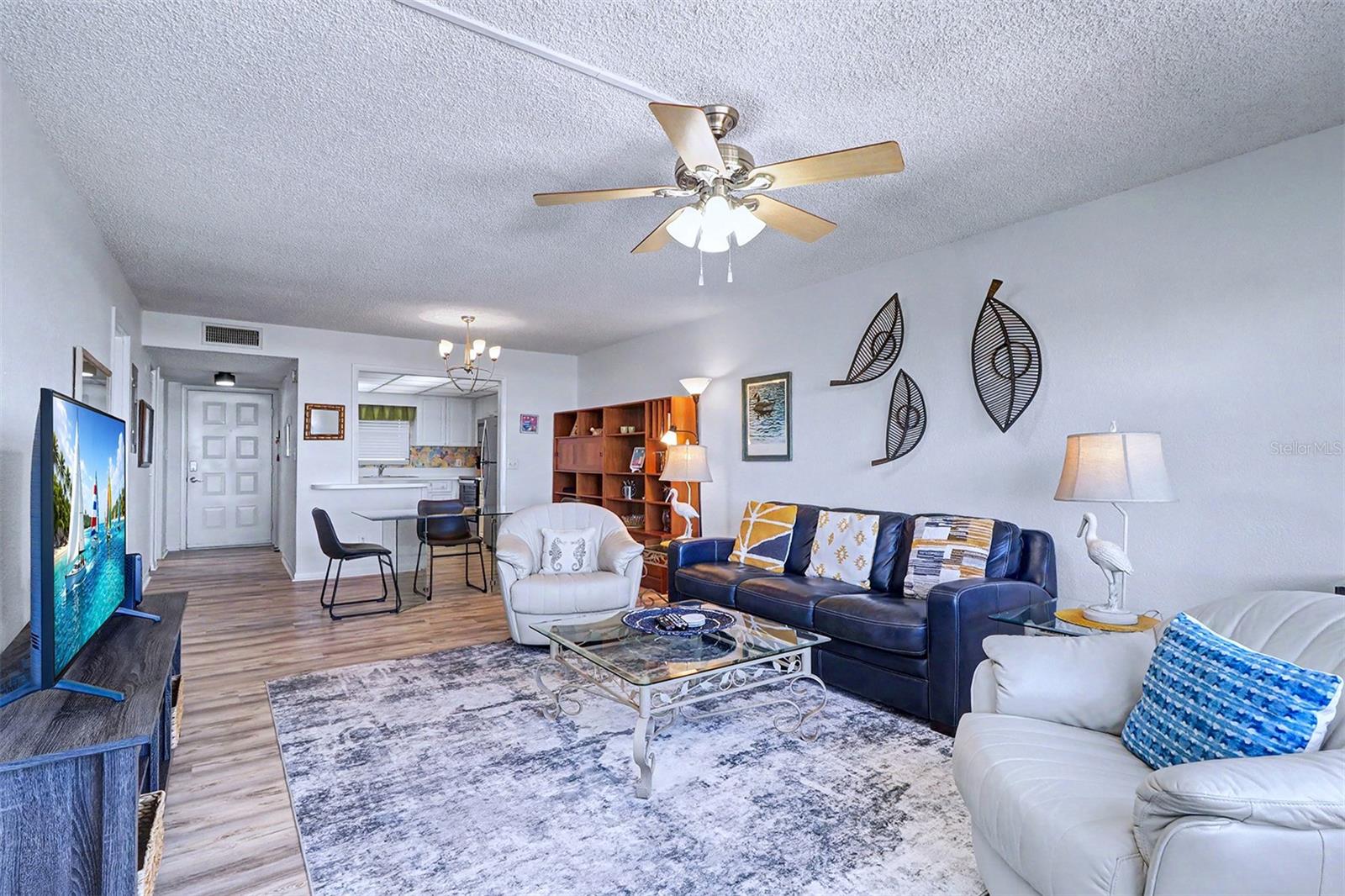 Image 9 of 50 For 1230 Gulf Boulevard 404